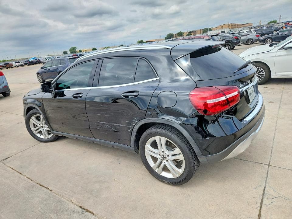 2020 MERCEDES-BENZ GLA 250 250 2