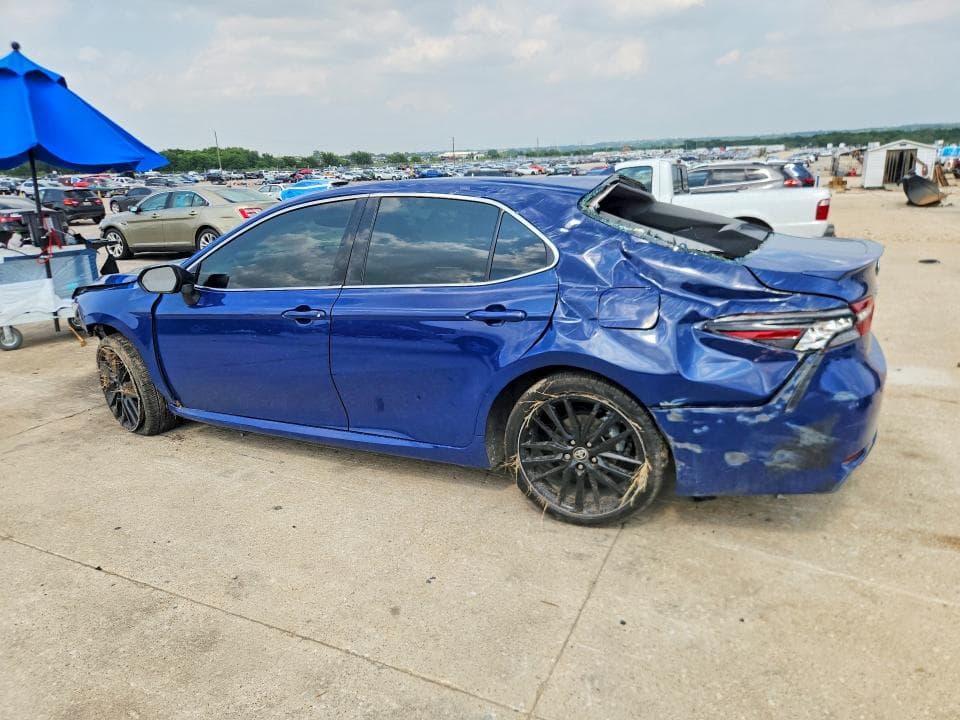 2024 TOYOTA CAMRY XSE 2