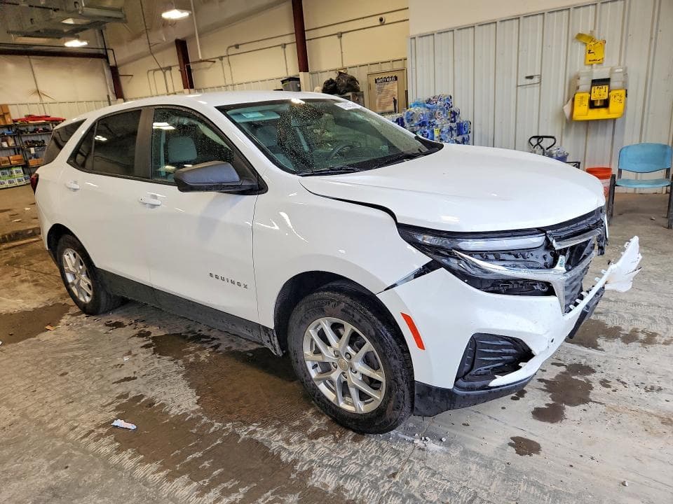 2022 CHEVROLET EQUINOX LS 4