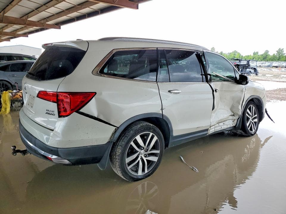 2017 HONDA PILOT ELITE 3