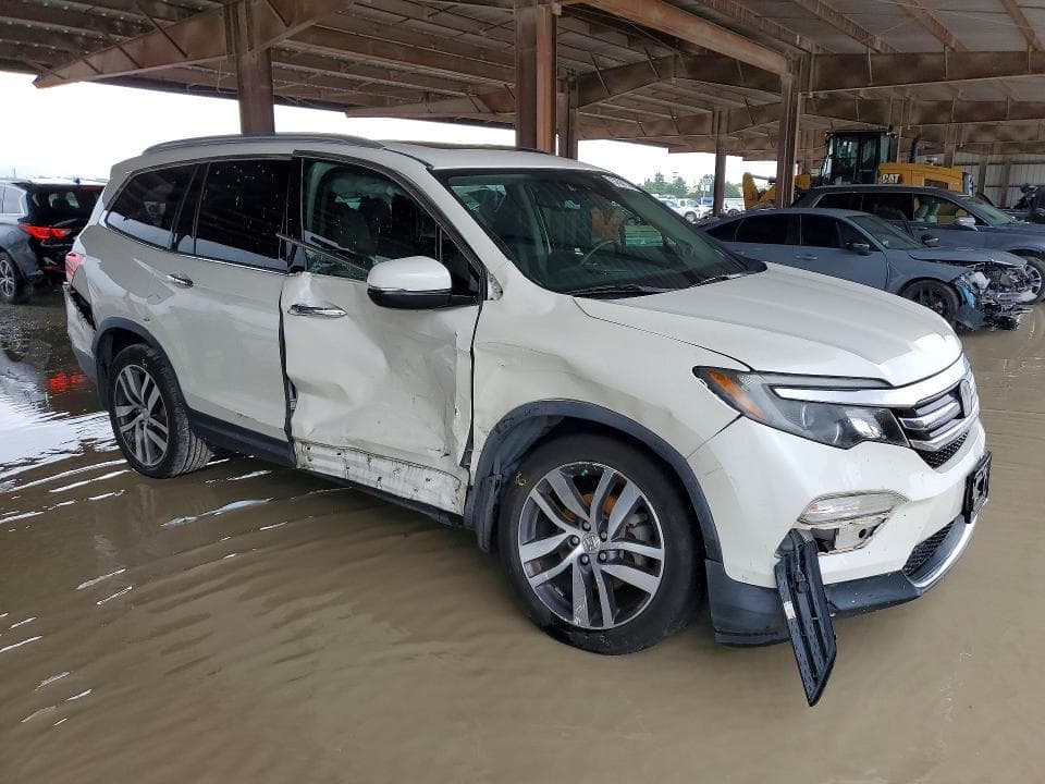 2017 HONDA PILOT ELITE 4