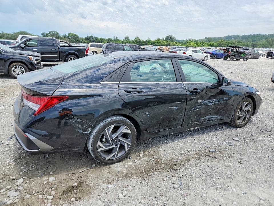 2025 HYUNDAI ELANTRA SEL 3