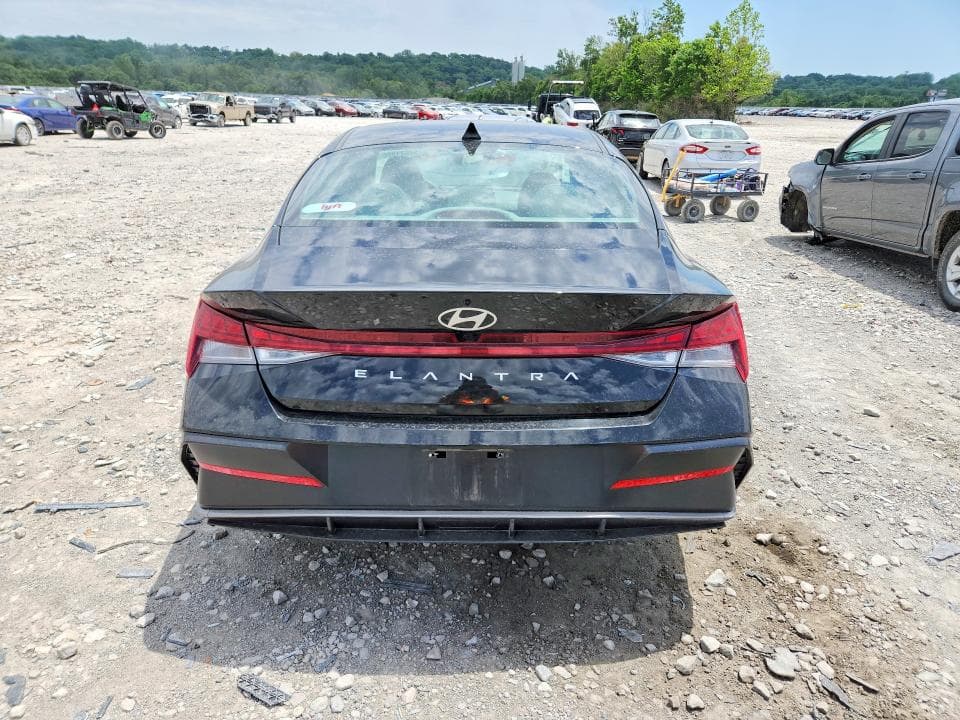 2025 HYUNDAI ELANTRA SEL 6