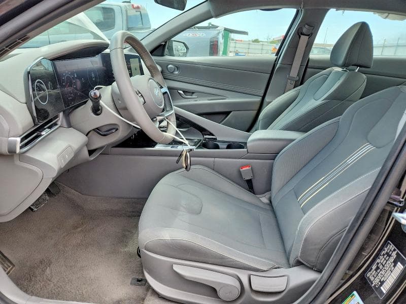 2025 HYUNDAI ELANTRA SEL 7