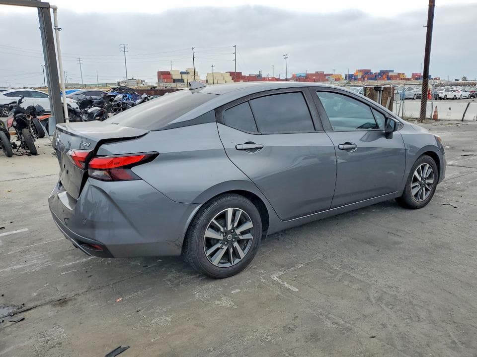 2021 NISSAN VERSA SV 3