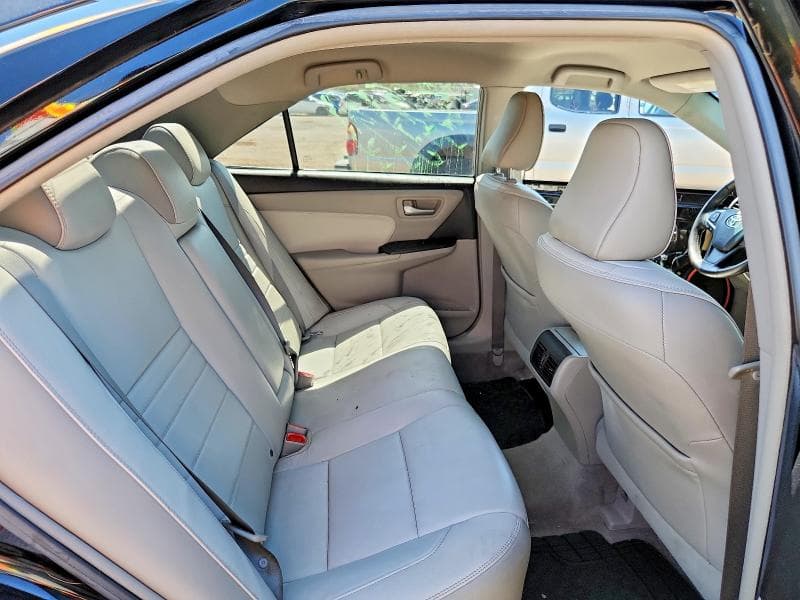 2017 TOYOTA CAMRY XLE 10