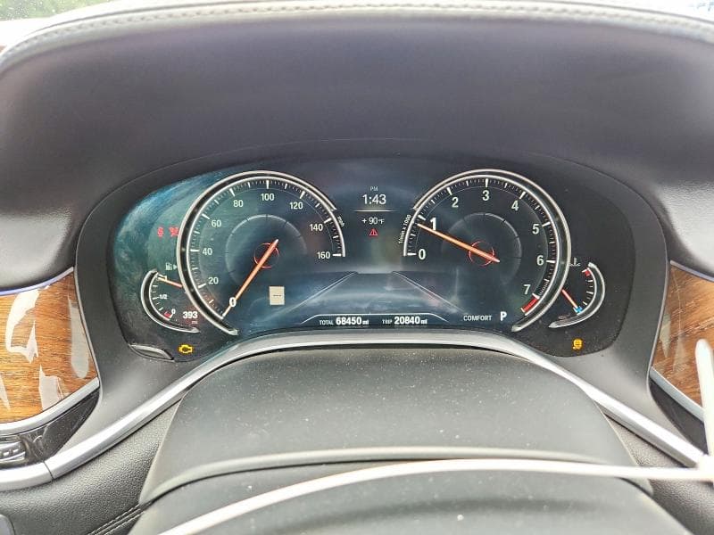 2018 BMW 750 XI 9