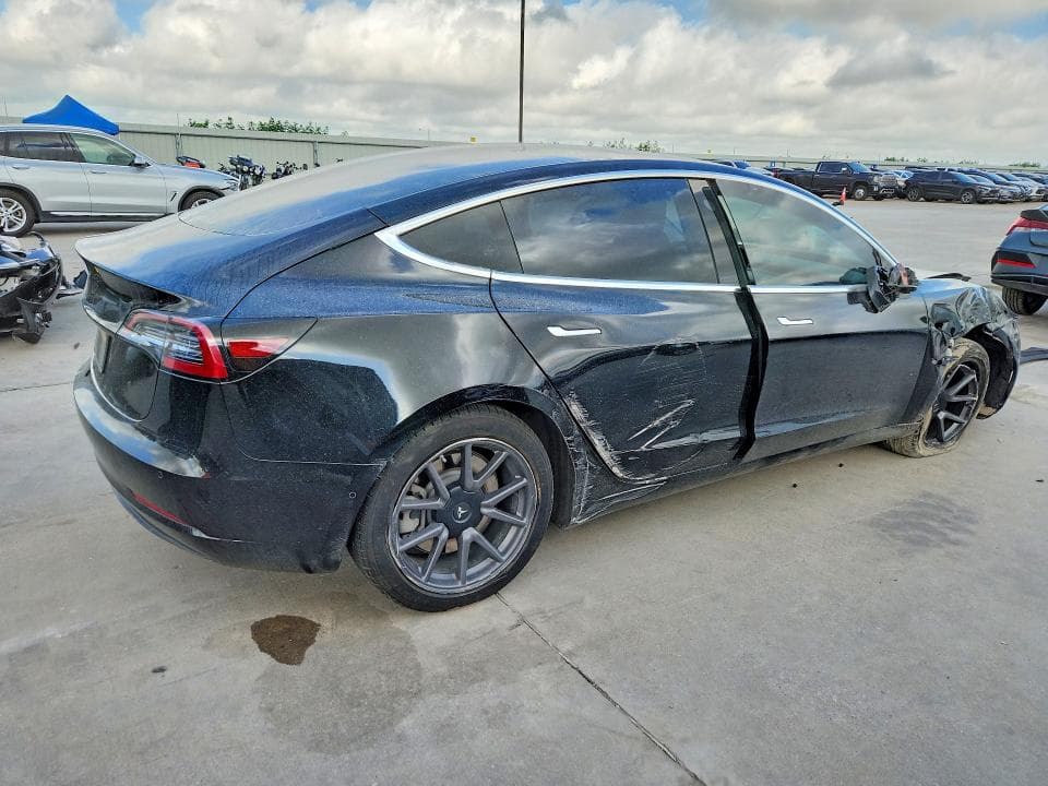 2018 TESLA MODEL 3 3