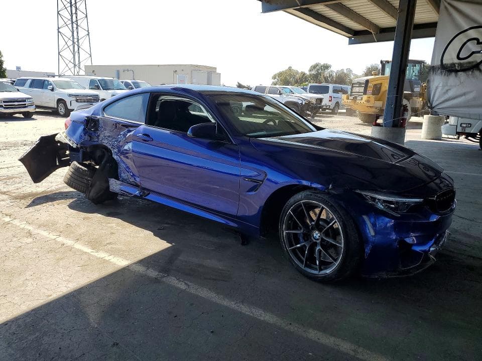 2020 BMW M4 CS 4