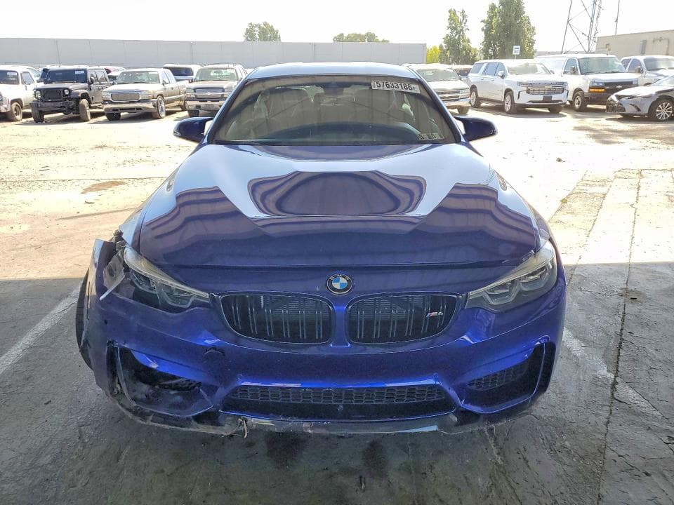 2020 BMW M4 CS 5