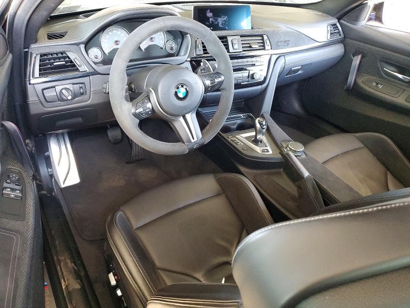 2020 BMW M4 CS 8