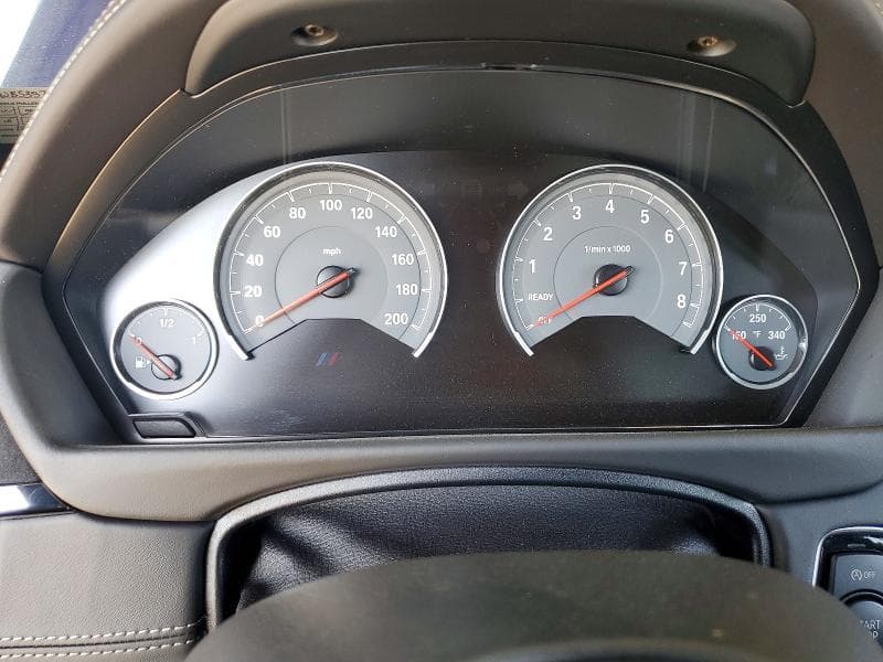 2020 BMW M4 CS 9