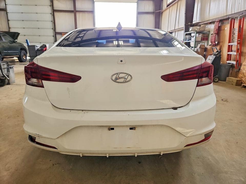 2020 HYUNDAI ELANTRA SEL 6