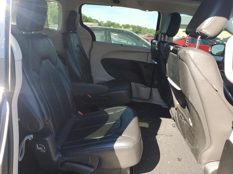 2021 CHRYSLER PACIFICA TOURING L 11