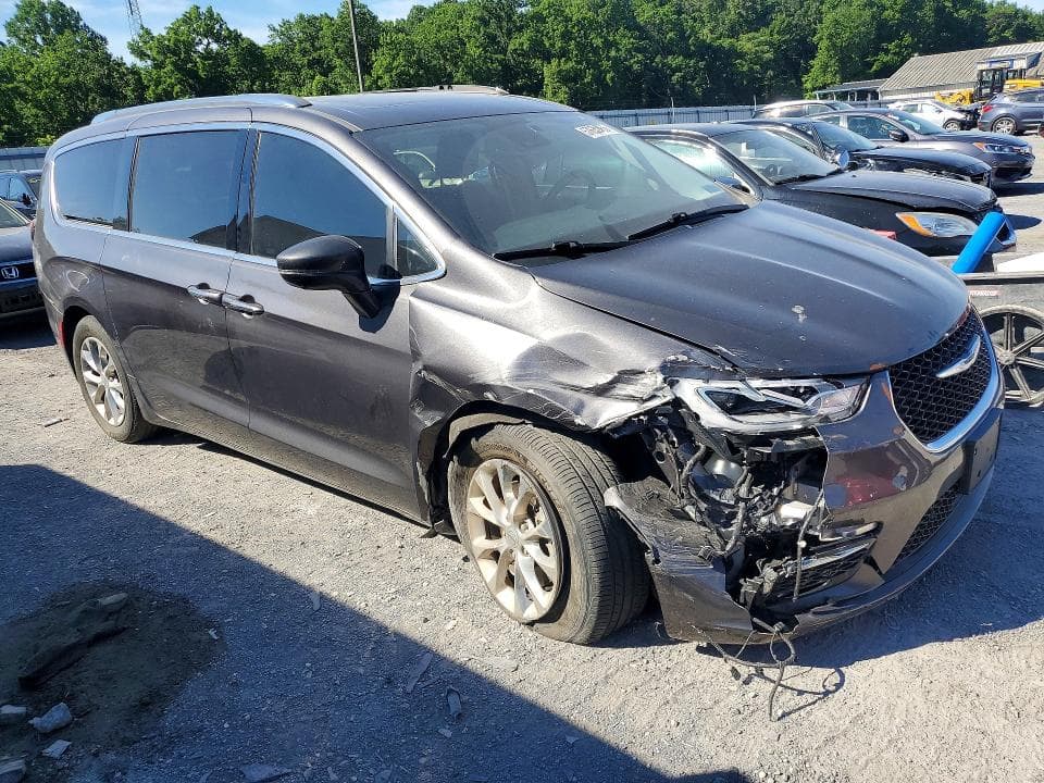 2021 CHRYSLER PACIFICA TOURING L 4