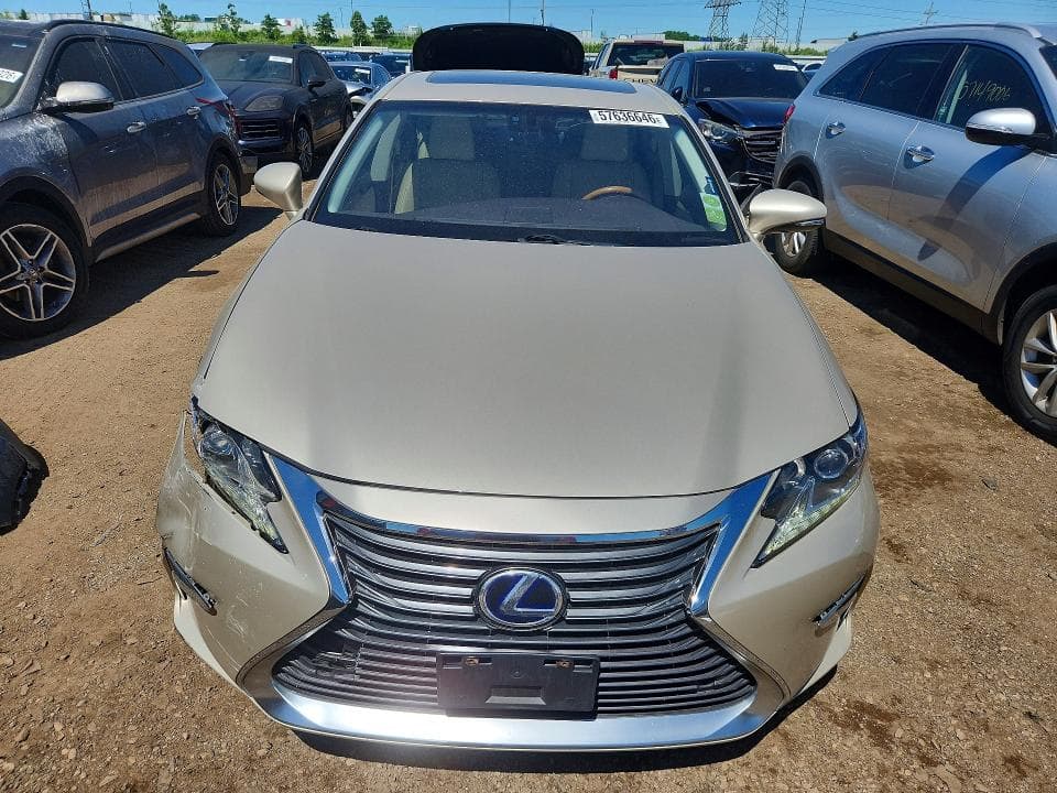 2016 LEXUS ES 300H 5