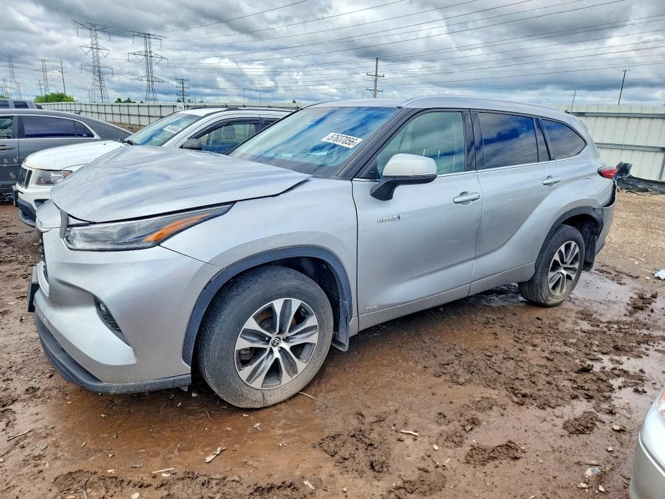 2021 TOYOTA HIGHLANDER HYBRID XLE - 1