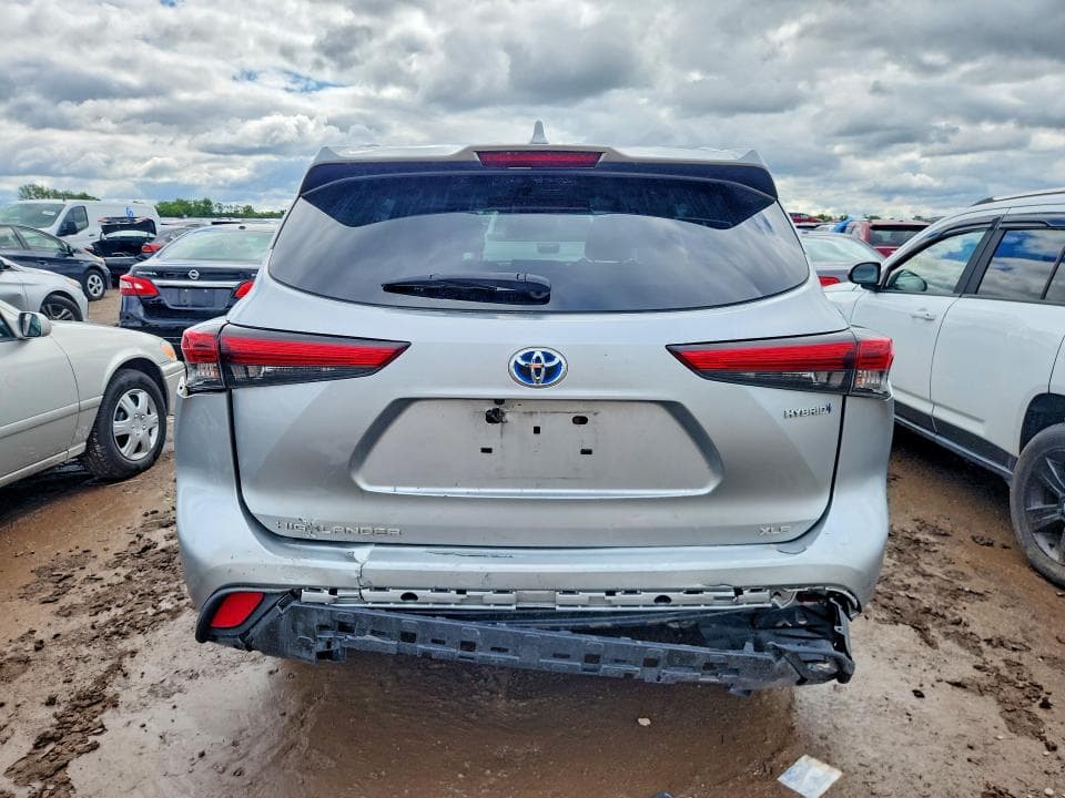 2021 TOYOTA HIGHLANDER HYBRID XLE 6