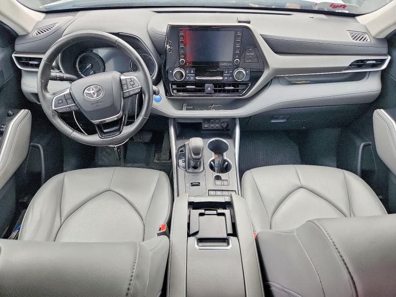2021 TOYOTA HIGHLANDER HYBRID XLE 8