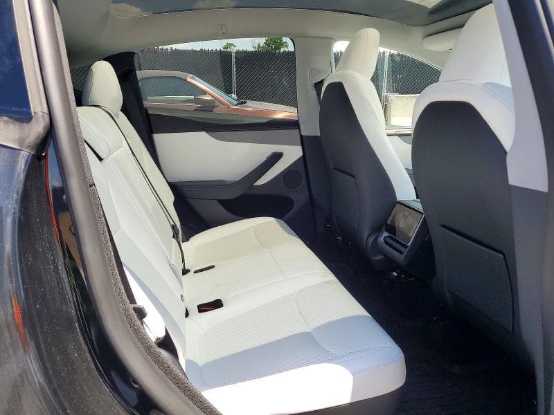 2026 TESLA MODEL Y 10