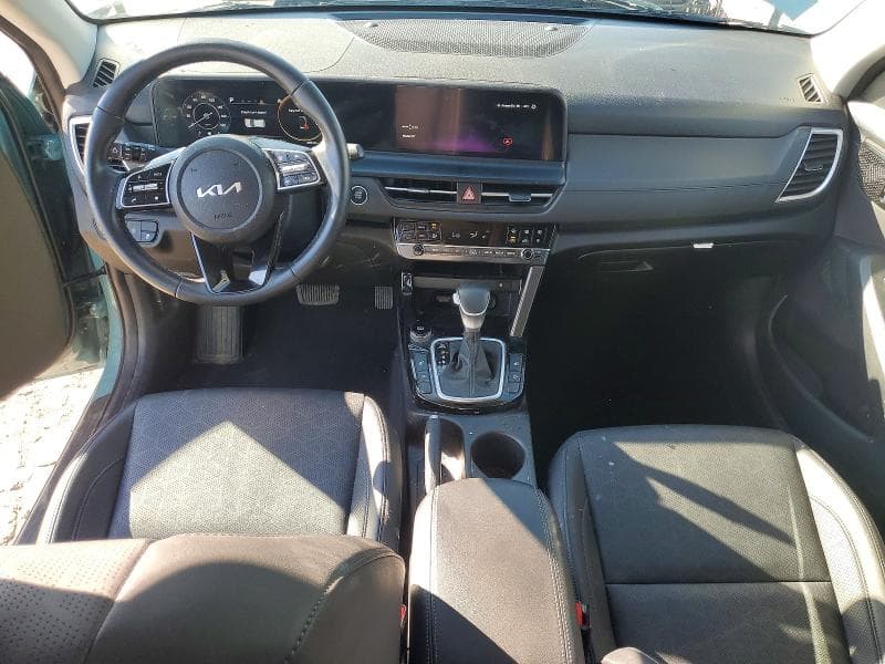 2024 KIA SELTOS EX 8