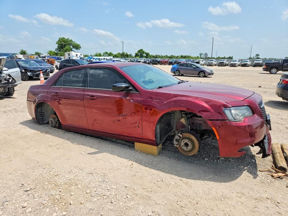2018 CHRYSLER 300 TOURING 4