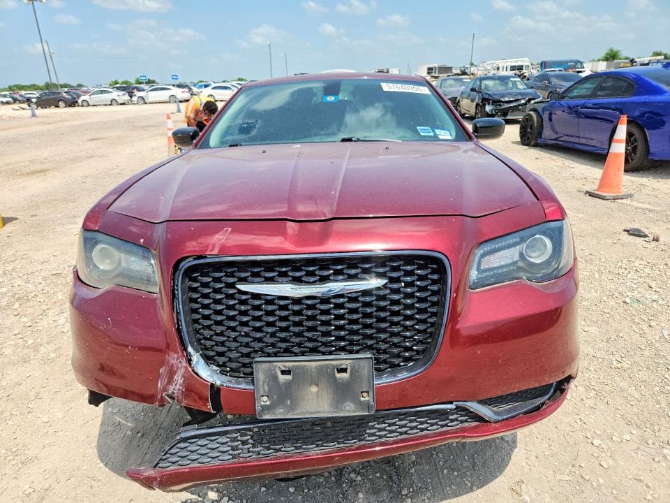 2018 CHRYSLER 300 TOURING 5