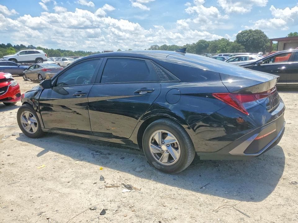 2024 HYUNDAI ELANTRA SE 2