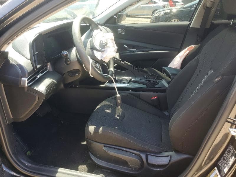 2024 HYUNDAI ELANTRA SE 7