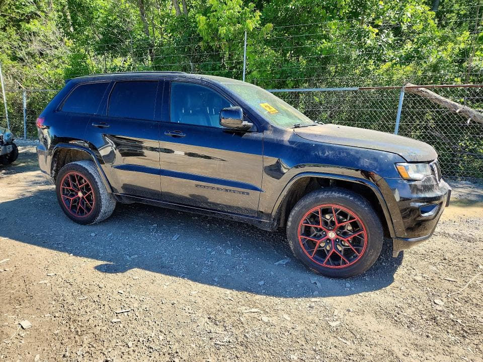 2018 JEEP GRAND CHEROKEE LAREDO 4