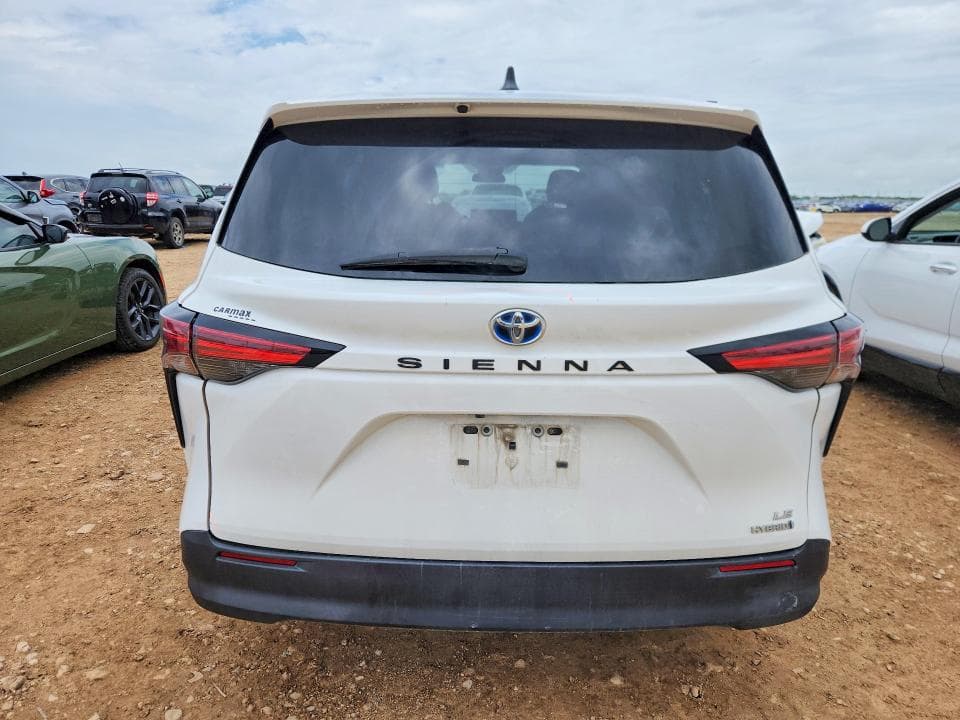2021 TOYOTA SIENNA LE 6
