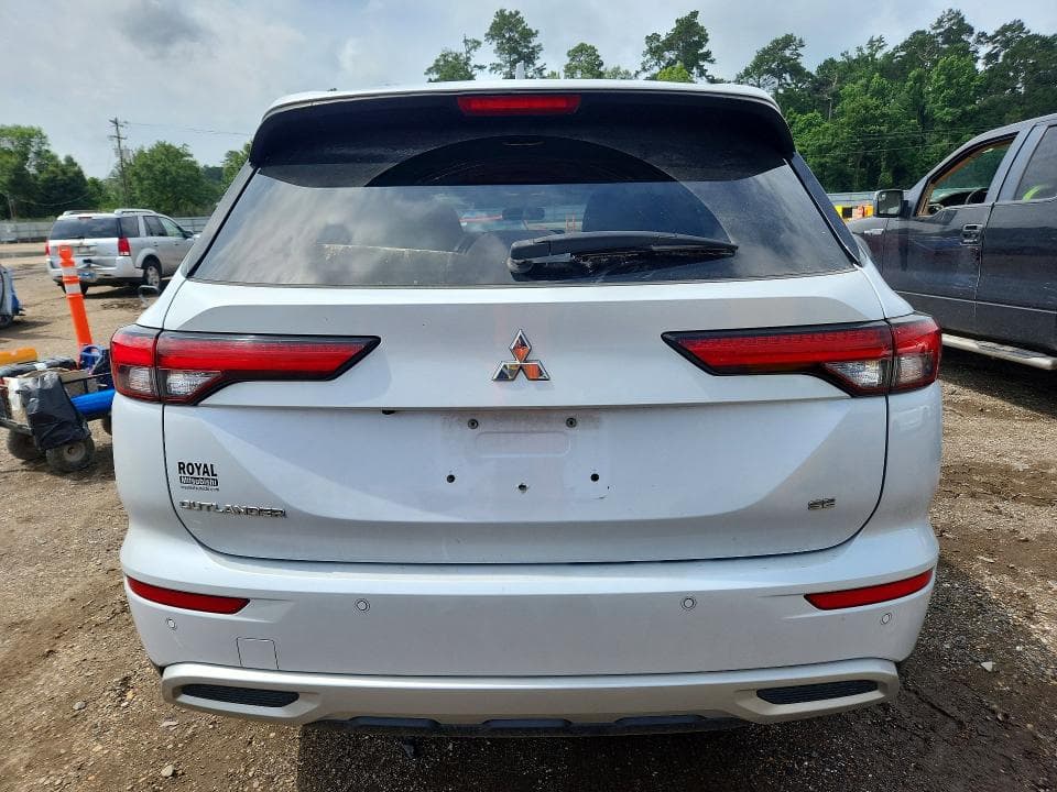 2023 MITSUBISHI OUTLANDER SE 6