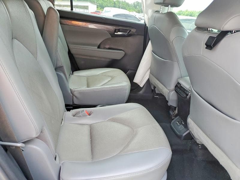 2021 TOYOTA HIGHLANDER PLATINUM 11