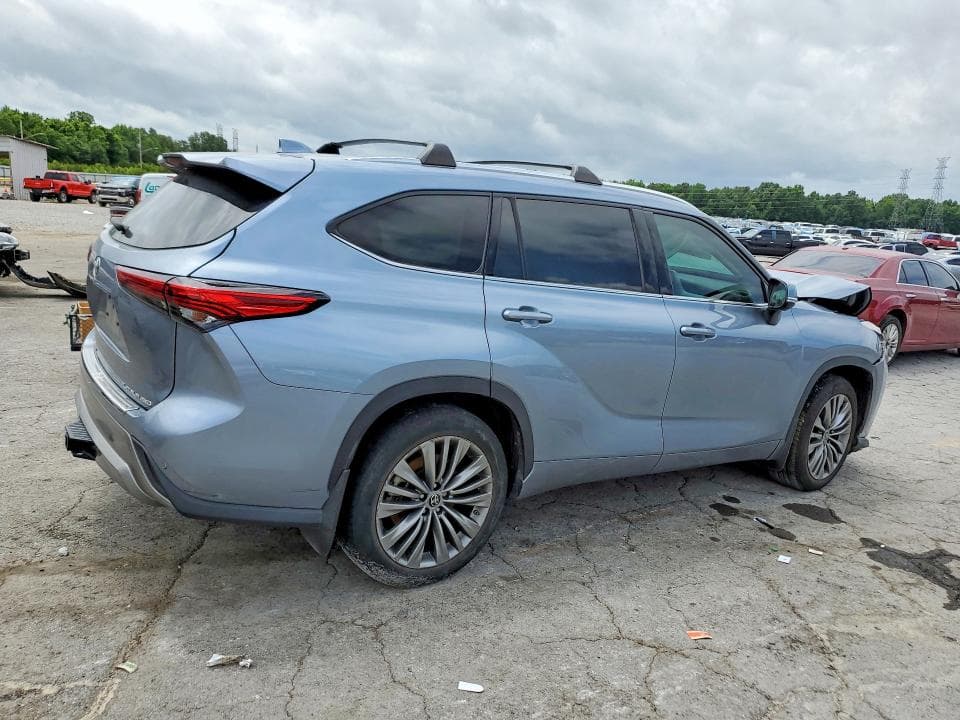 2021 TOYOTA HIGHLANDER PLATINUM 3