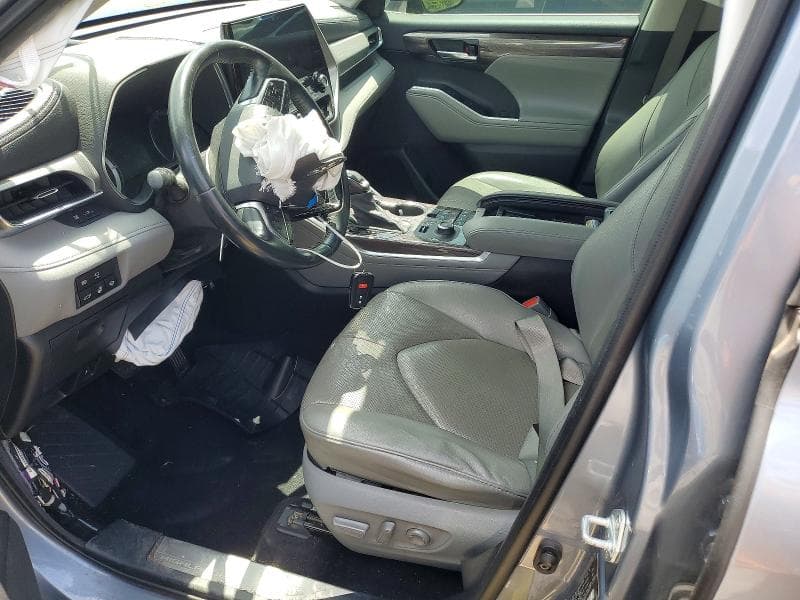 2021 TOYOTA HIGHLANDER PLATINUM 7