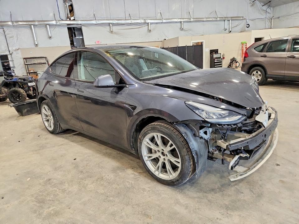 2020 TESLA MODEL Y 4