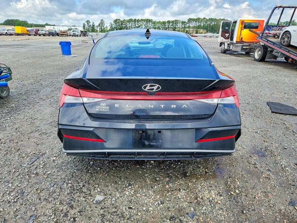 2025 HYUNDAI ELANTRA SEL 6
