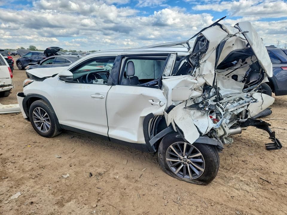 2019 TOYOTA HIGHLANDER XLE XLE 2