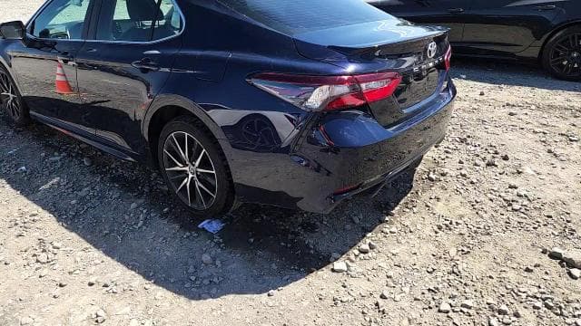 2021 TOYOTA CAMRY SE SE 13
