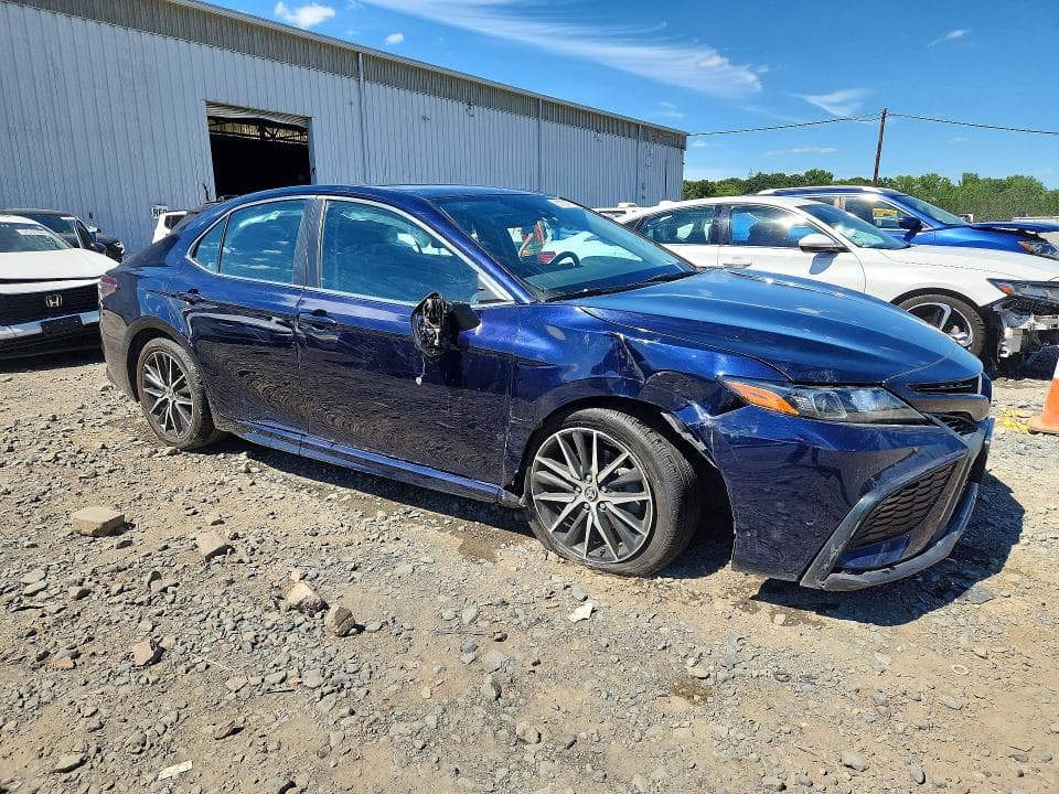 2021 TOYOTA CAMRY SE SE 4