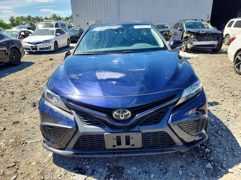 2021 TOYOTA CAMRY SE SE 5