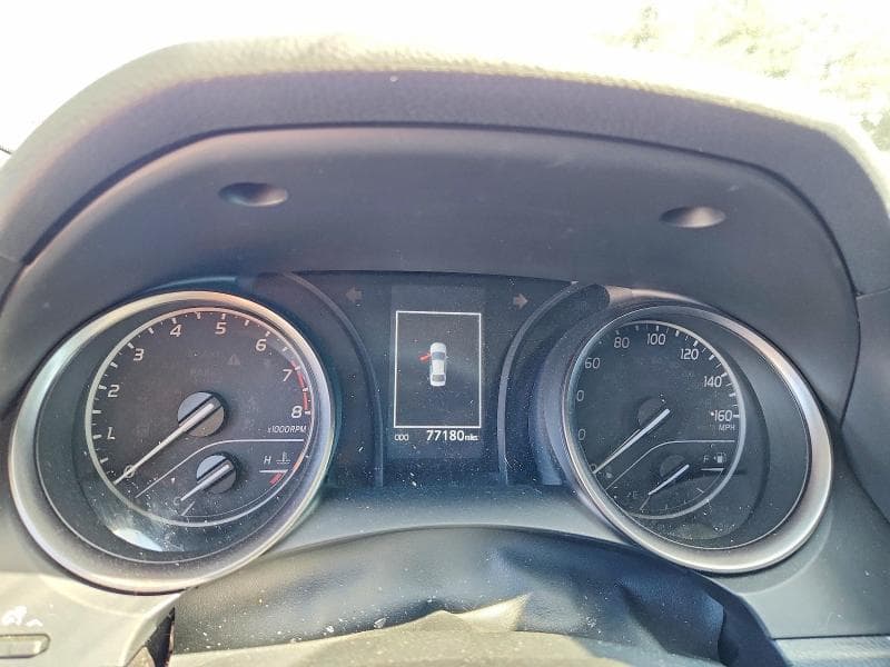 2021 TOYOTA CAMRY SE SE 9