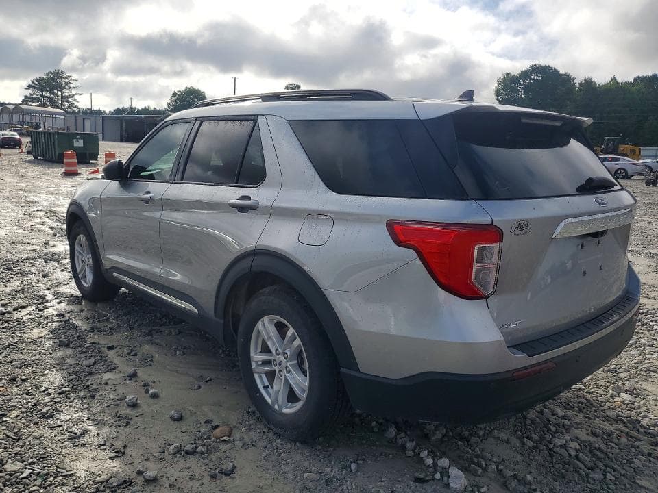 2023 FORD EXPLORER XLT 2
