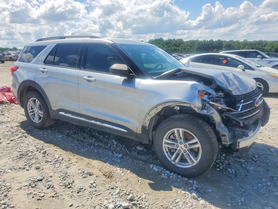 2023 FORD EXPLORER XLT 4
