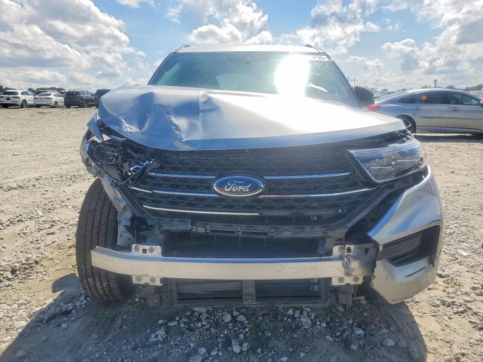 2023 FORD EXPLORER XLT 5