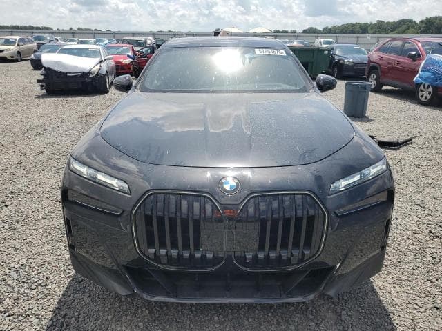 2026 BMW 760 XI 5