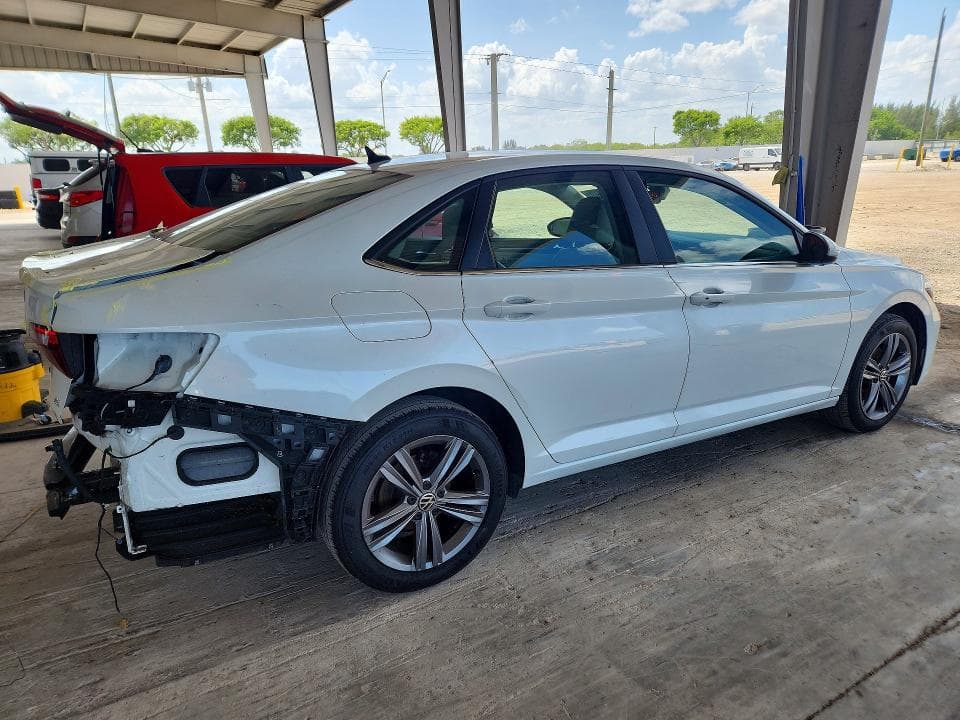 2023 VOLKSWAGEN JETTA SE 3