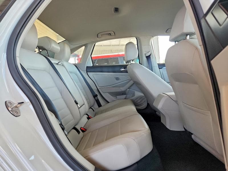 2023 VOLKSWAGEN JETTA SE 10
