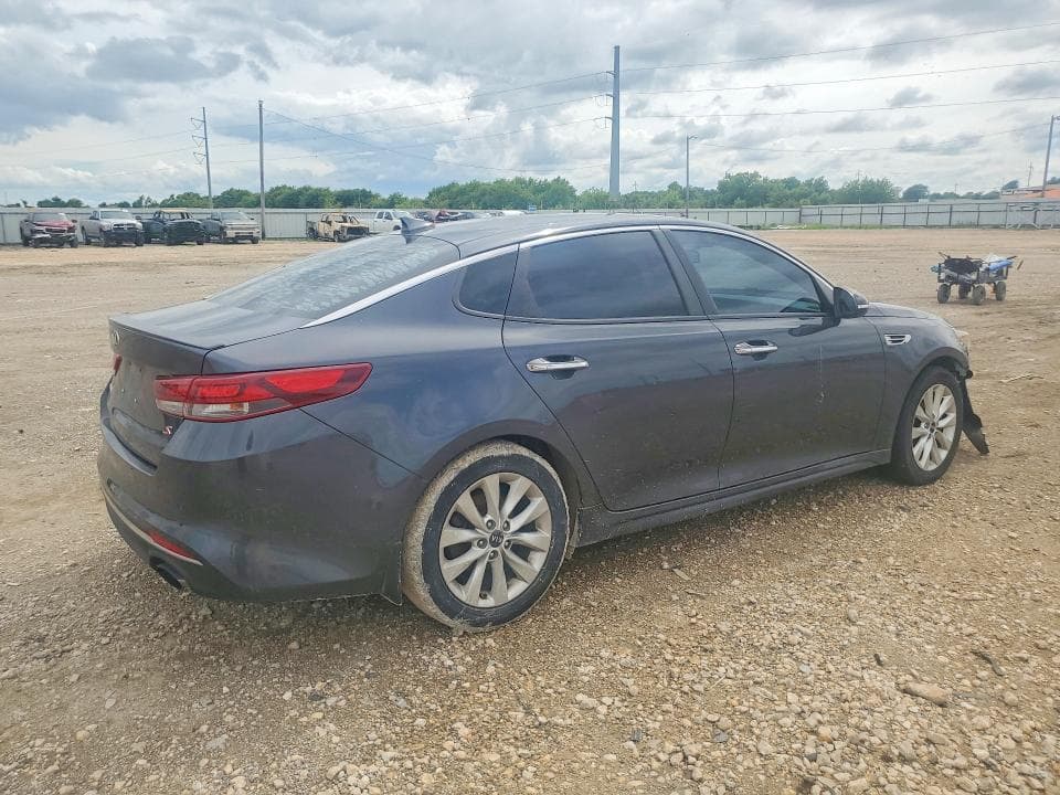 2018 KIA OPTIMA S 3