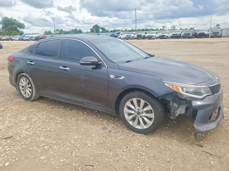 2018 KIA OPTIMA S 4